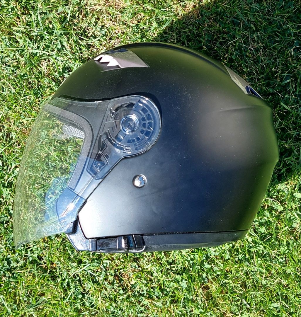 Каска за скутери или мотори Shiro Helmets