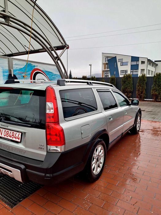 Volvo XC70 AWD 4x4 – 185 CP, 2.4 Diesel, Automat – 2004 –