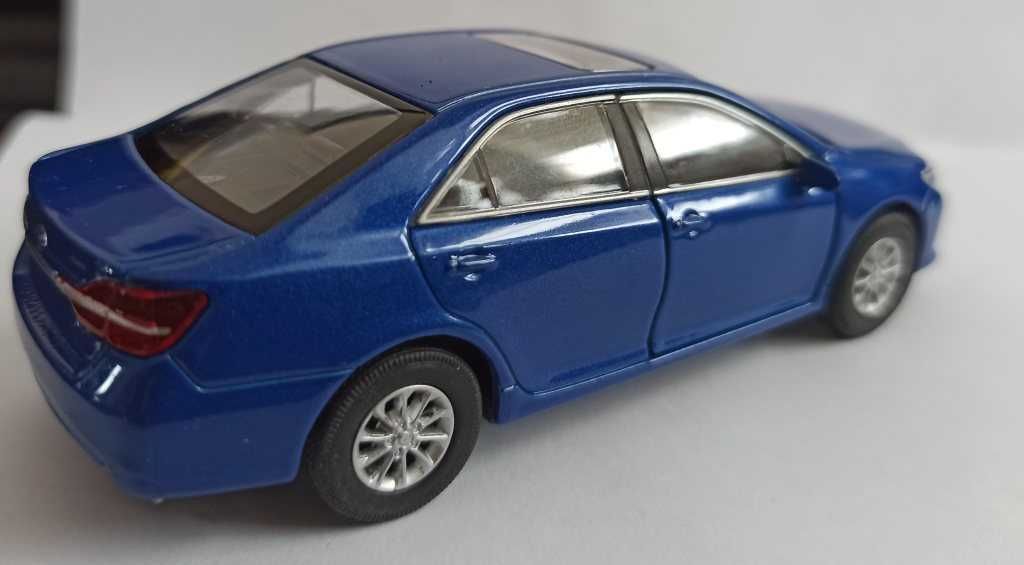 Macheta Toyota Camry Prestige XV50 2015 - Welly 1/36