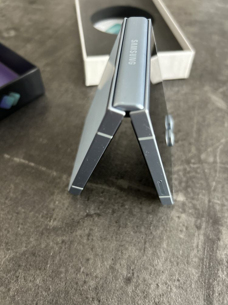 Samsung galaxy z flip 6, Възможен Бартер