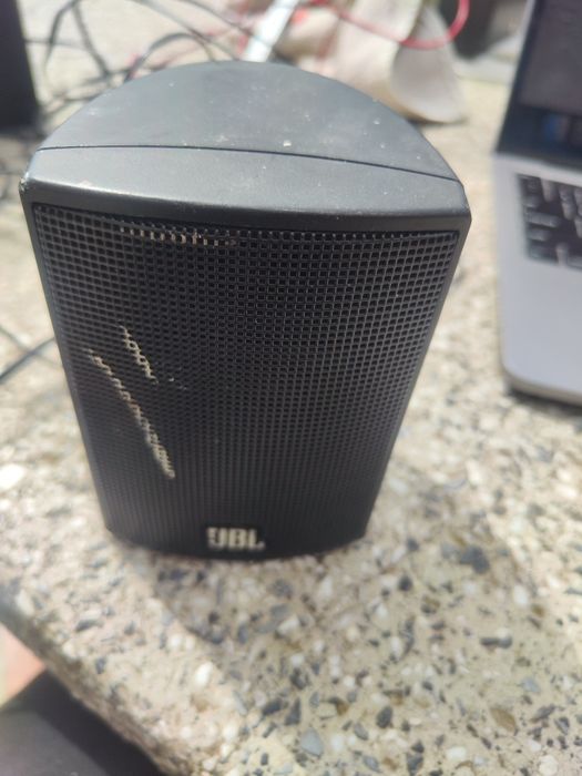 JBL съраунд комплект.