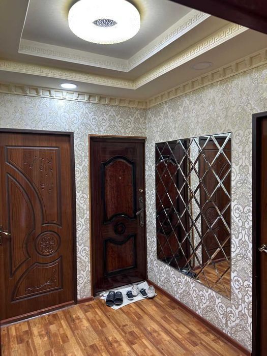 Юнусобод 15кв 4/4/4 Сотилади