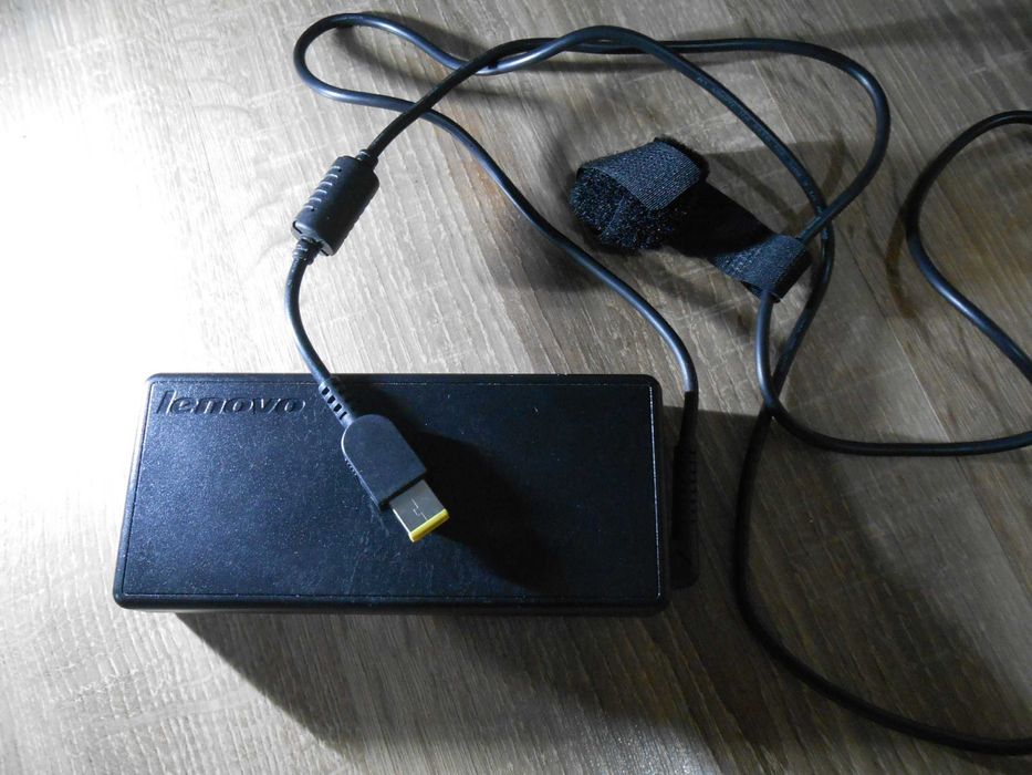 incarcator laptop Lenovo ,Dell,Asus  cu amperaje  mari,mufa specifica