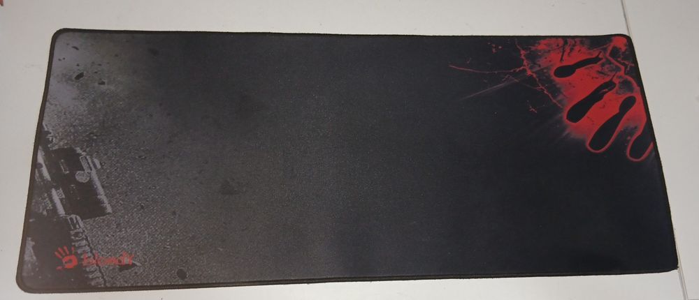 Игроаой коврик Bloody оригинал.