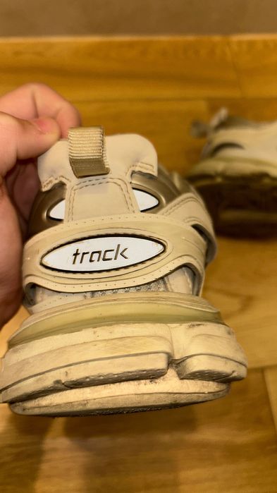 Balenciaga Track beige