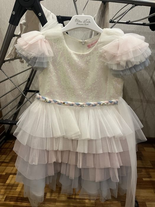 Продам красивое платье