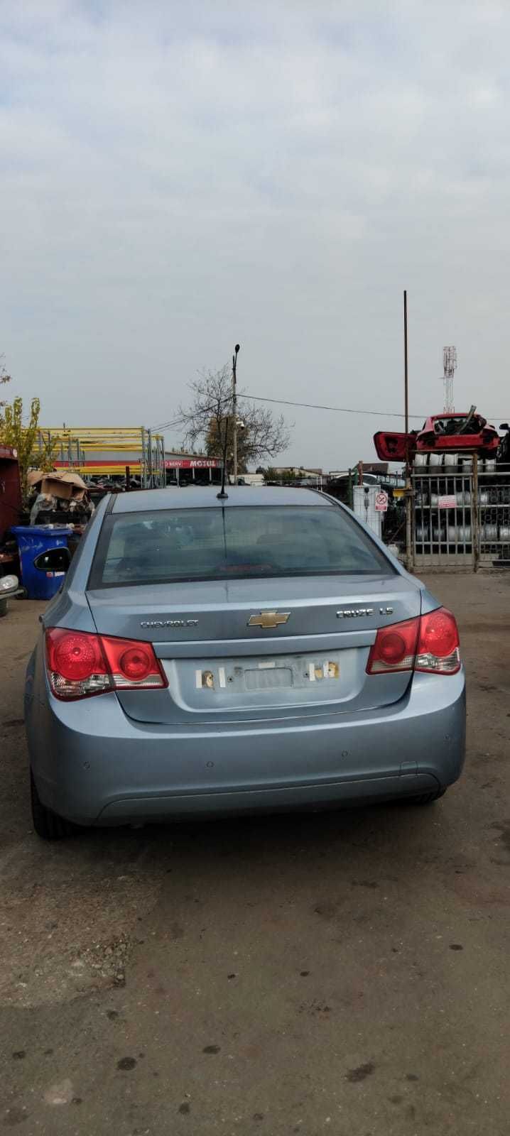 Dezmembrez Chevrolet Cruze 1.6 B an 2010 cod motor F16D4