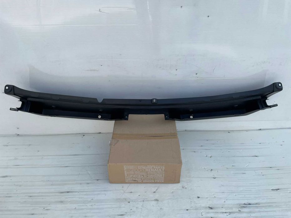 Bara spate cu treapta Renault Master 2023+ nou originala Renault