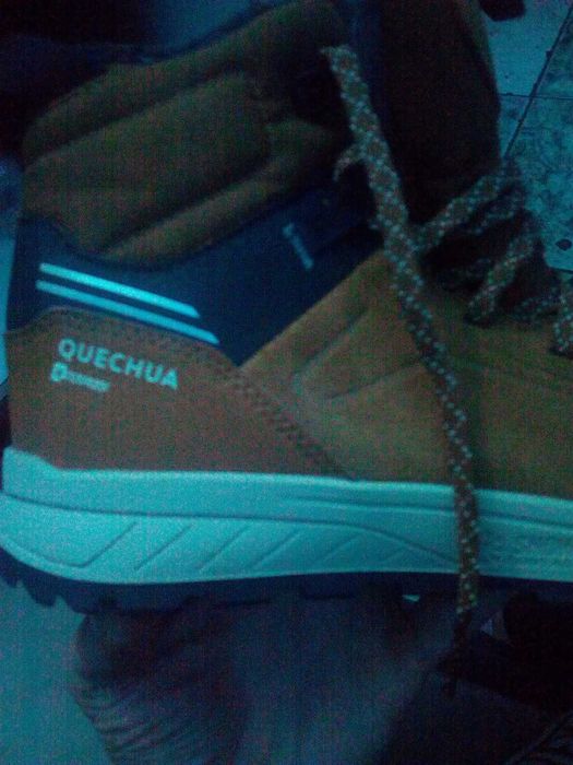 Vând bocanci Decathlon