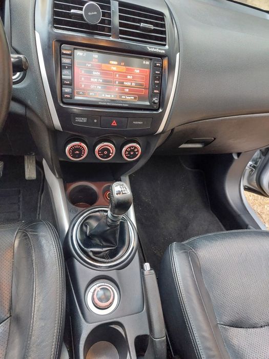 Vând Mitsubishi ASX Full 4*4