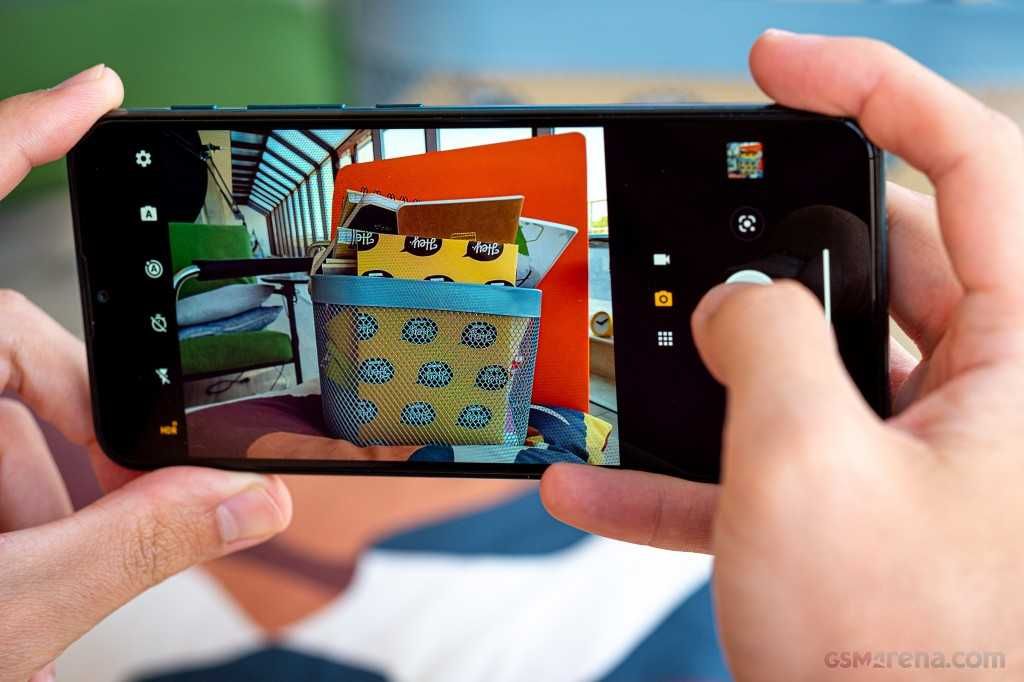 Telefon dual sim MOTOROLA Moto G9 Play 64 GB in cutie