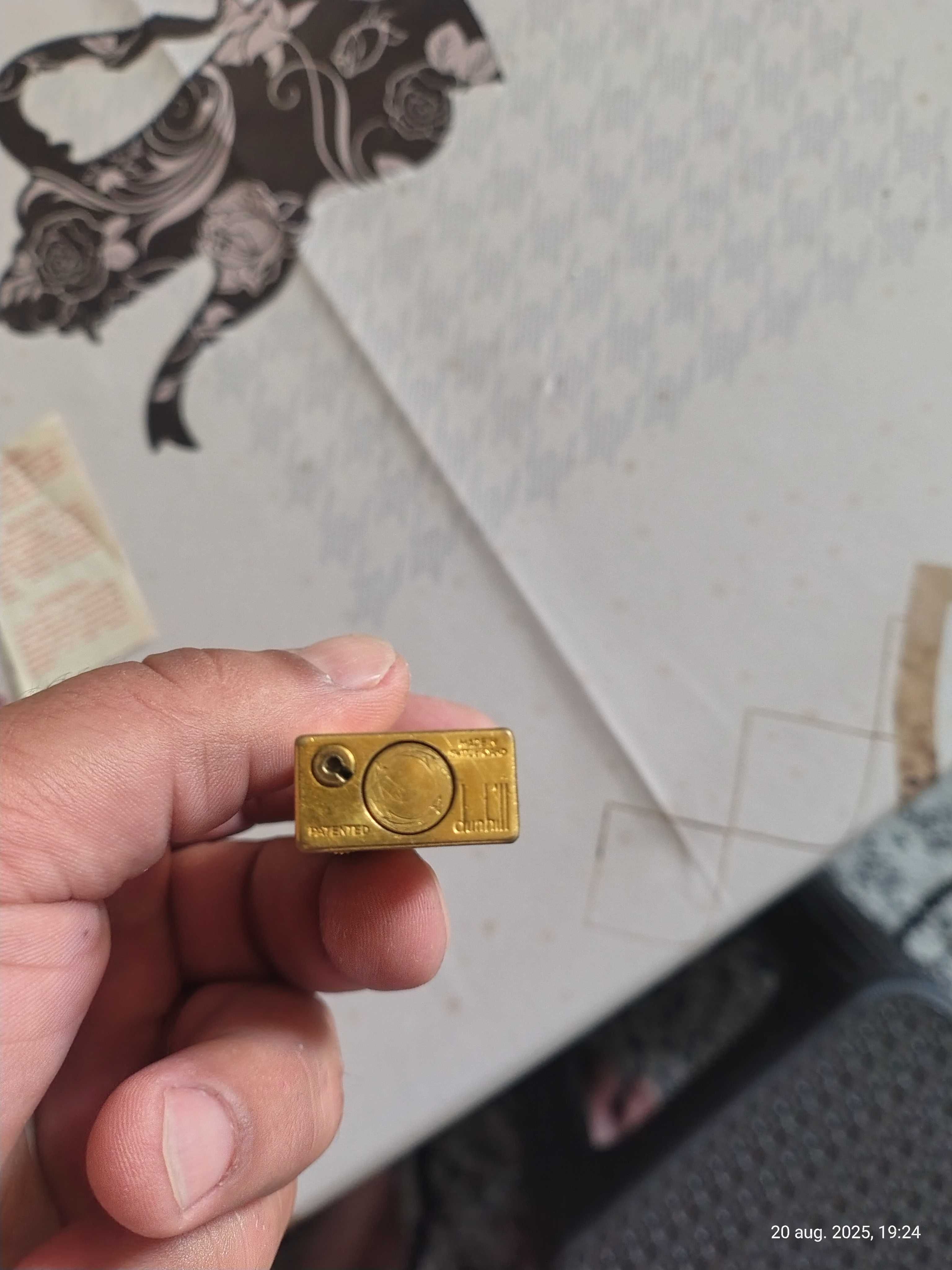 Brichetă dunhill rollagas