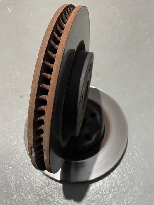 Тормозные диски Toyota Camry 70