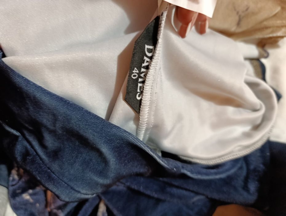 Vând trening dama " Dames"