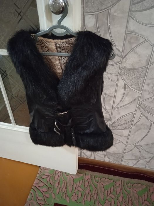 Жилетка женская  Город Термез