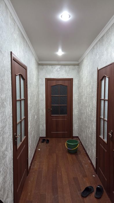 Поклейка обоев ремонт покраска