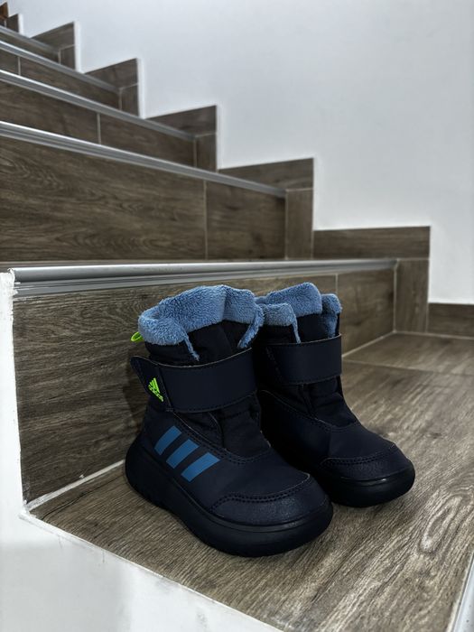 Зимни детски обувки Адидас