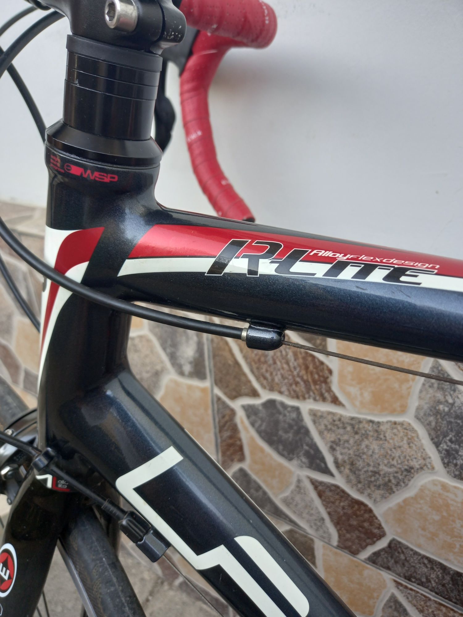 Шосеен велосипед LAPIERRE R-lite 500.