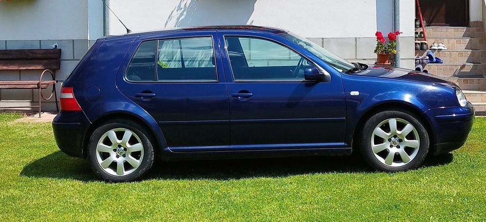Vând autoturism Golf IV 2003 Pacific