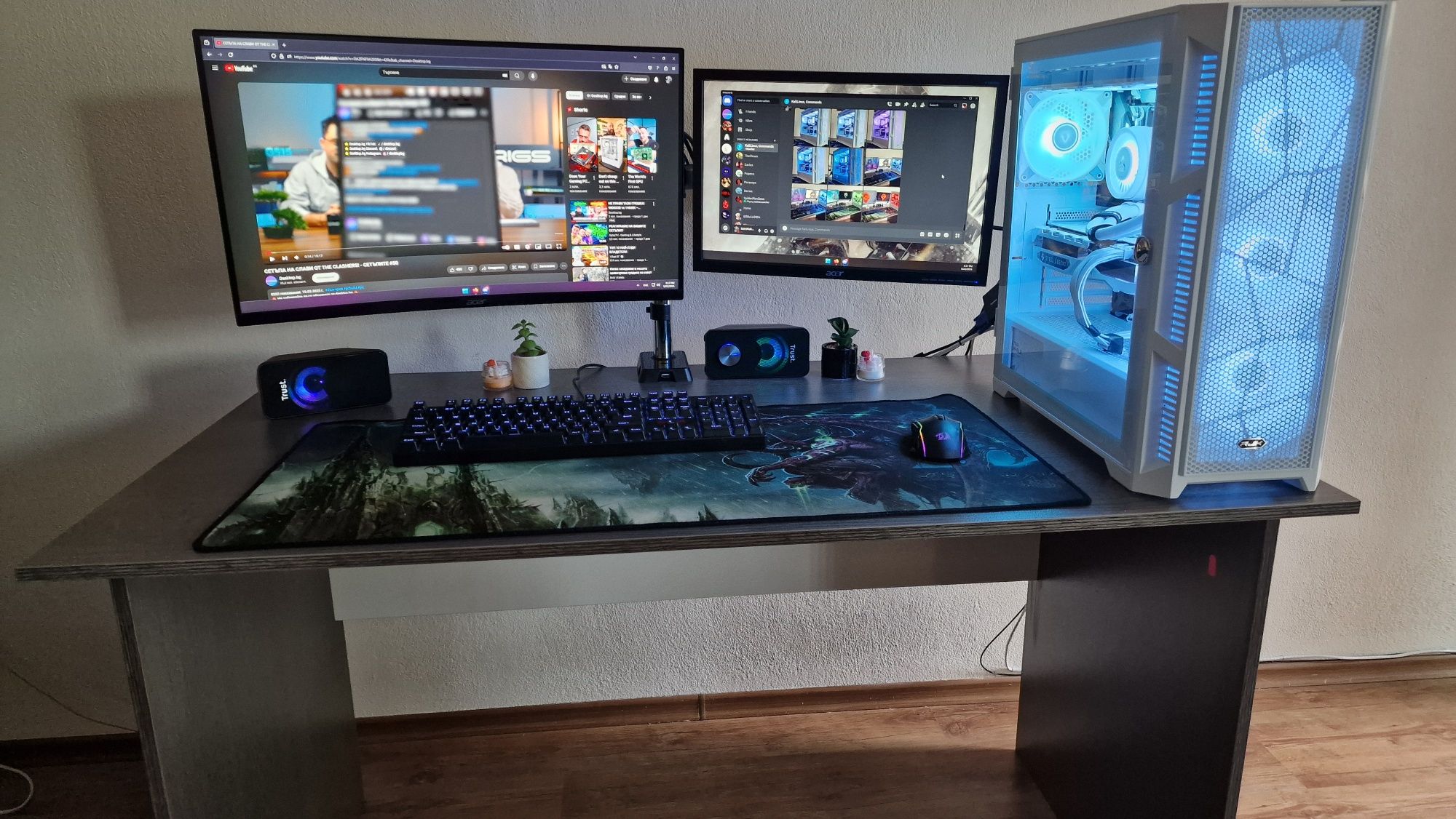 Геймърдки компютър Ryzen 7 5700X3D, RX 7800XT, 32GB
