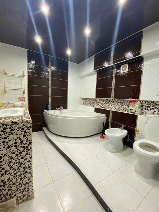 Ц-5 4-комн 1/4 87 м² кирпич 2х6 м балкон ремонт можно под офис 2-линия