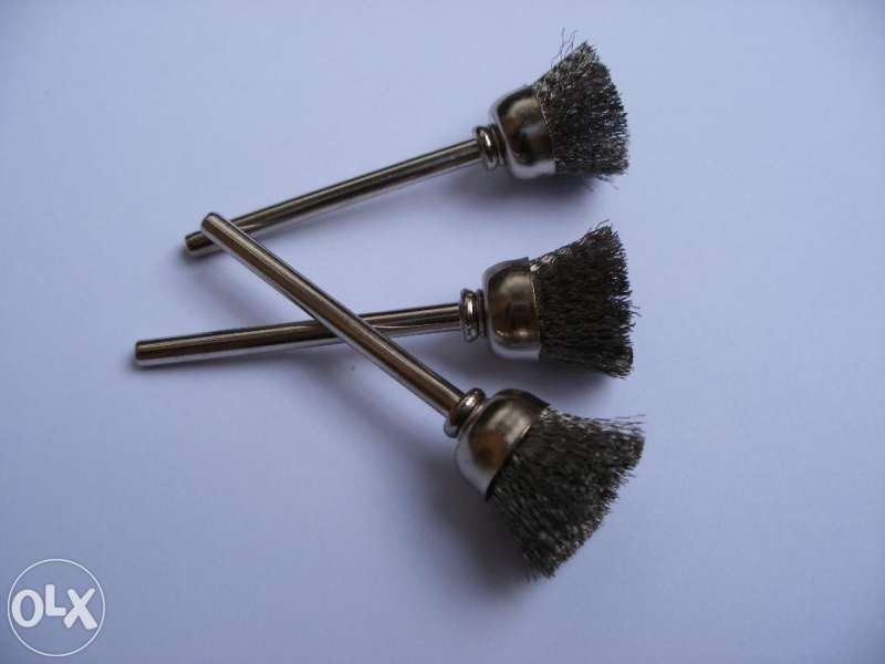 Четка телена месингова стоманена за Дремел Dremel бормашина