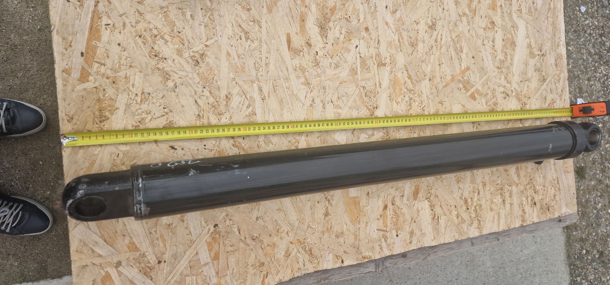 Cilindru hidraulic 1.20 m lungime tija 50 mm grosime bolturi 40 mm gro