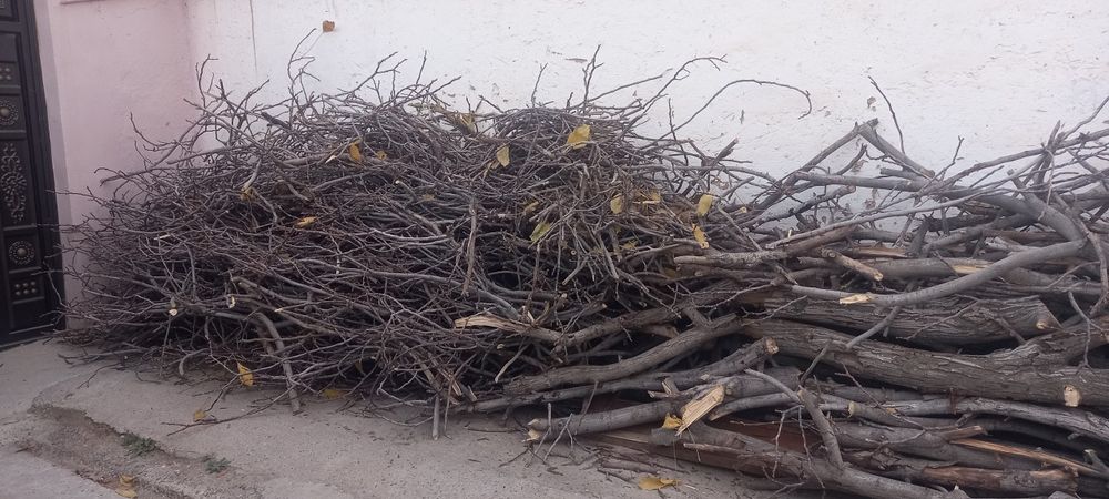 Продам дрова от орехового дерева и остальное