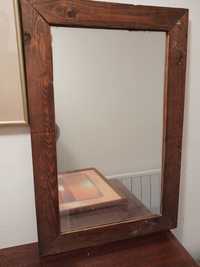 Огледало с дървена масивна рамка. Размери 50/30см