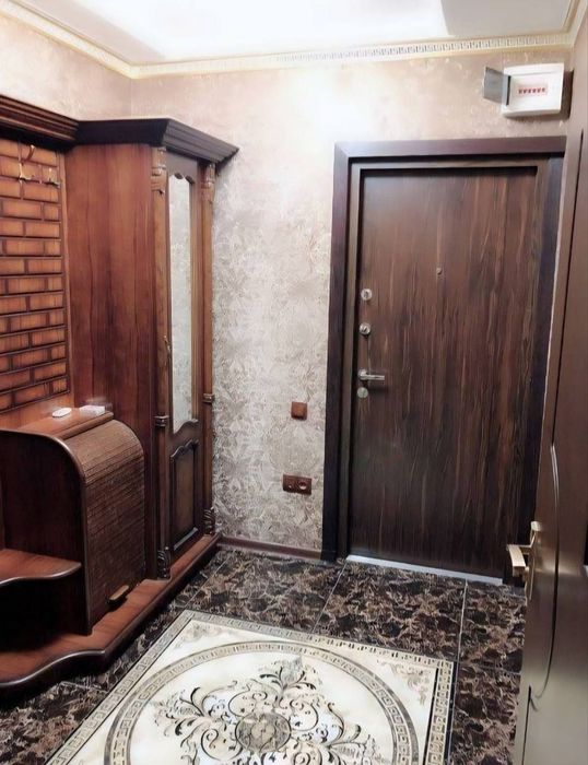 Yunusobod 13 kv 2 xona 1 etaj remont toza orentir Samara Restoran