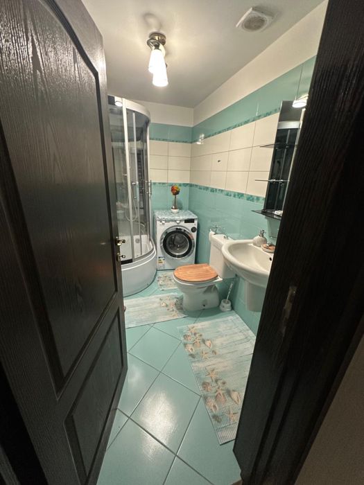 Inchiriere penthouse 160 m2 -Micro 3  3000 / luna