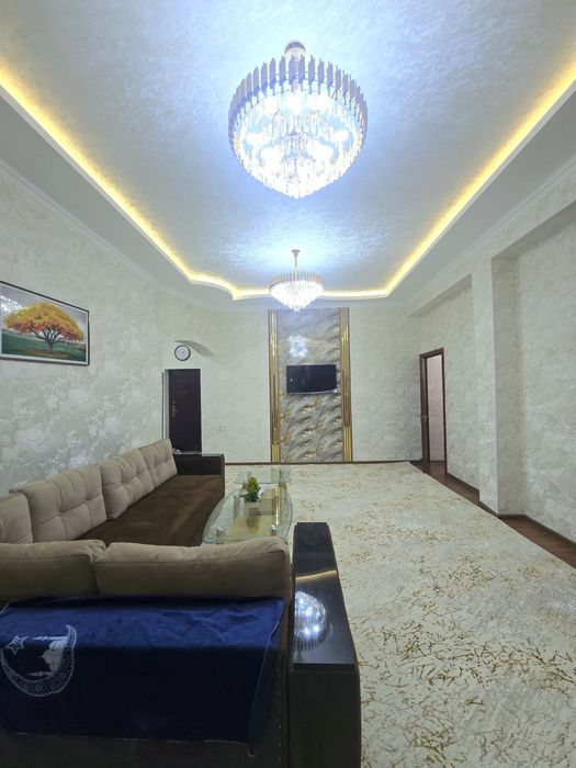 Продается 2 ком. Квартира на 2 этаже площадью 65 кв.м. По ул. Гагарина