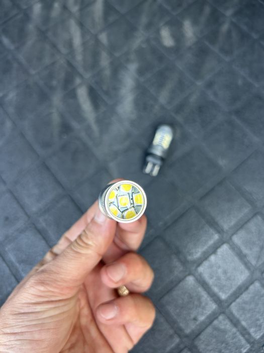 Vand becuri de pozitie T20