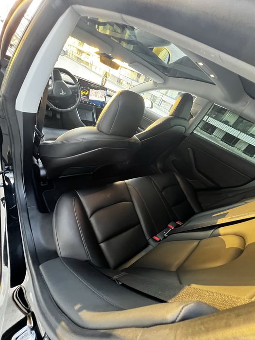 Tesla  model 3 long range