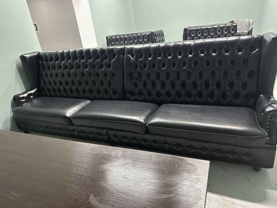 Продам кожанный диван