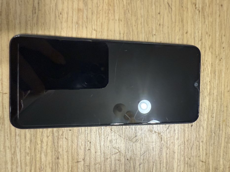 Мобильный телефон Vivo 17s