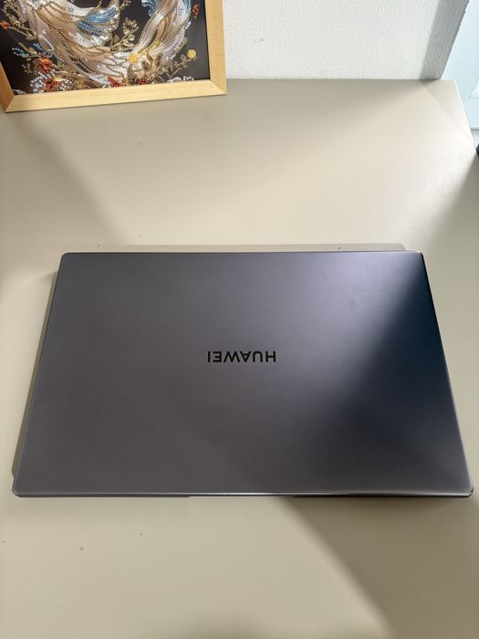 Laptop Huawei D15• ryzen 5• 12 clicluri• carcasa aliaj•