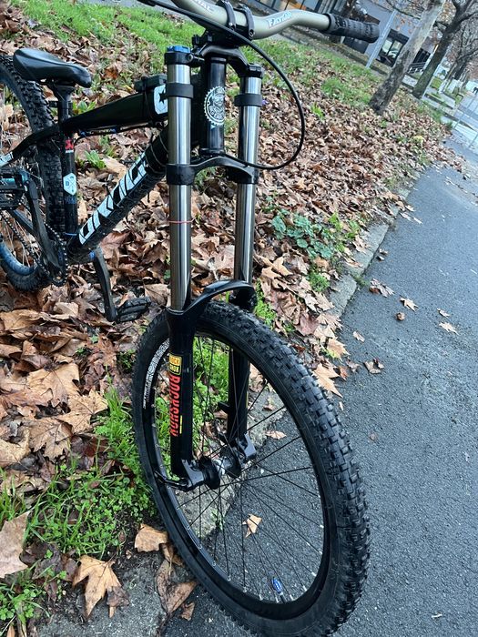 Вилка за колело rock shox domain 2017 27,5