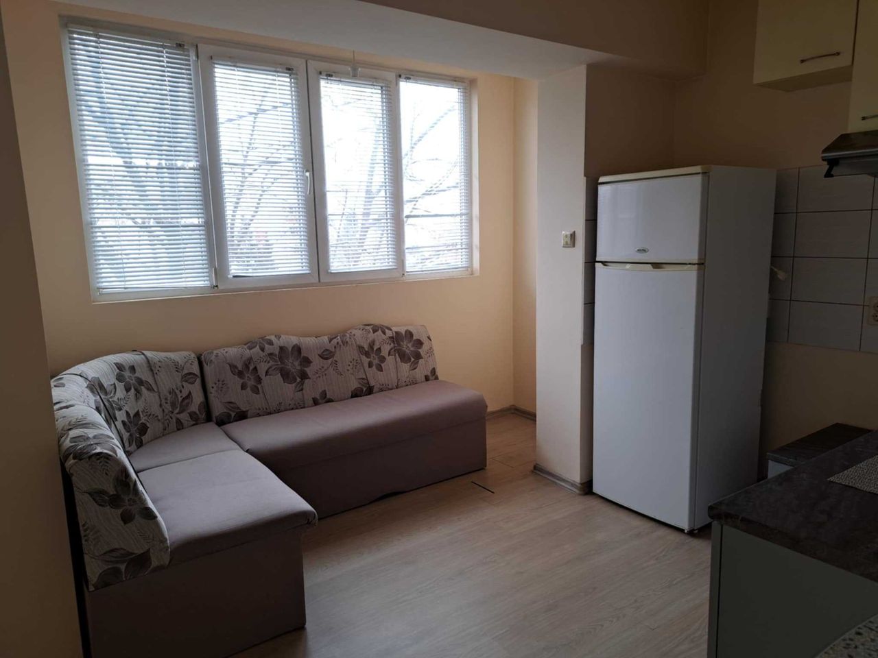 Продава се Едностаен апартамент в Русе, Здравец Изток - 45 кв.м за 1445 €/кв.м - Снимка #4