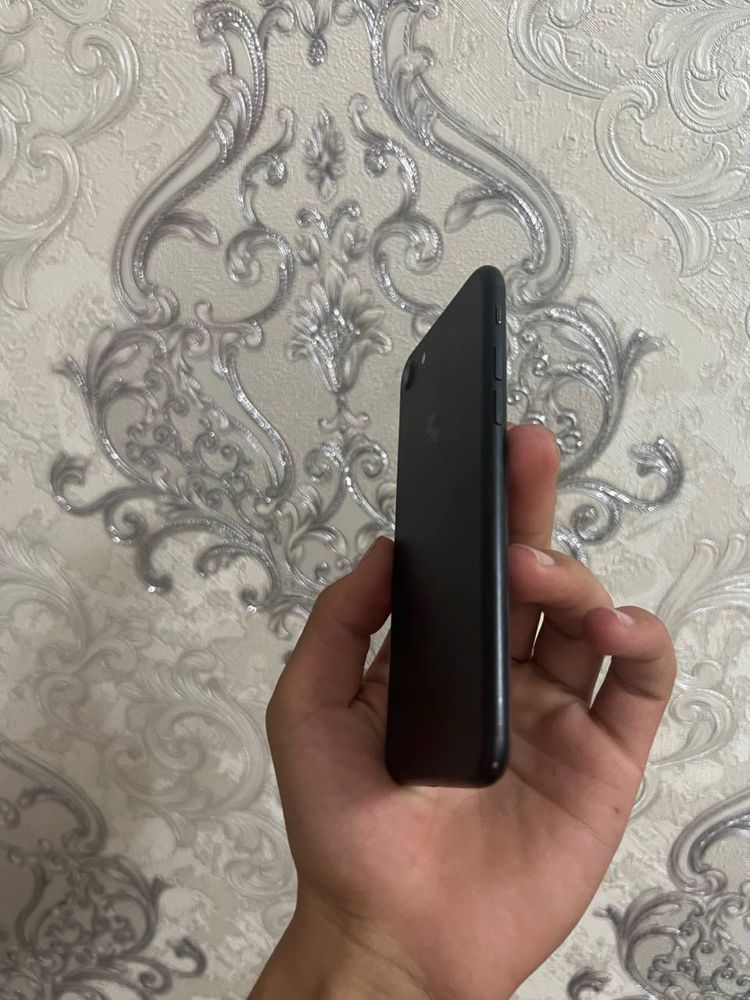 Iphone 7 sotiladi