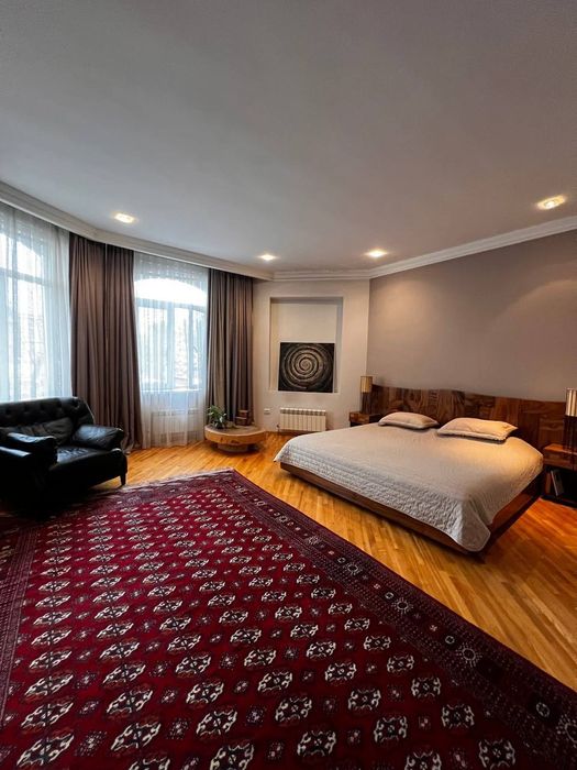 Продается дом 6 комнат, ор-р: клиника Safo Tibbiyot, 400 м²