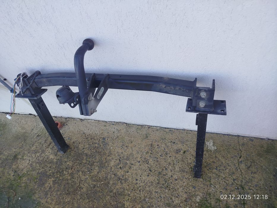 Теглич за Мерцедес С220