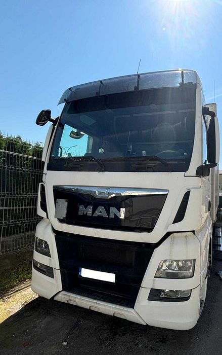 Tandem  camion MAN TGX 26.440 +remorcă  KRONE+containere