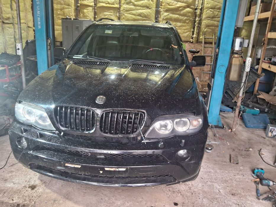 Dezmembrez bmw x5 3.0i manual