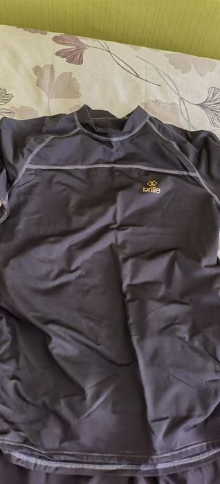 Продавам чисто нов ски екип