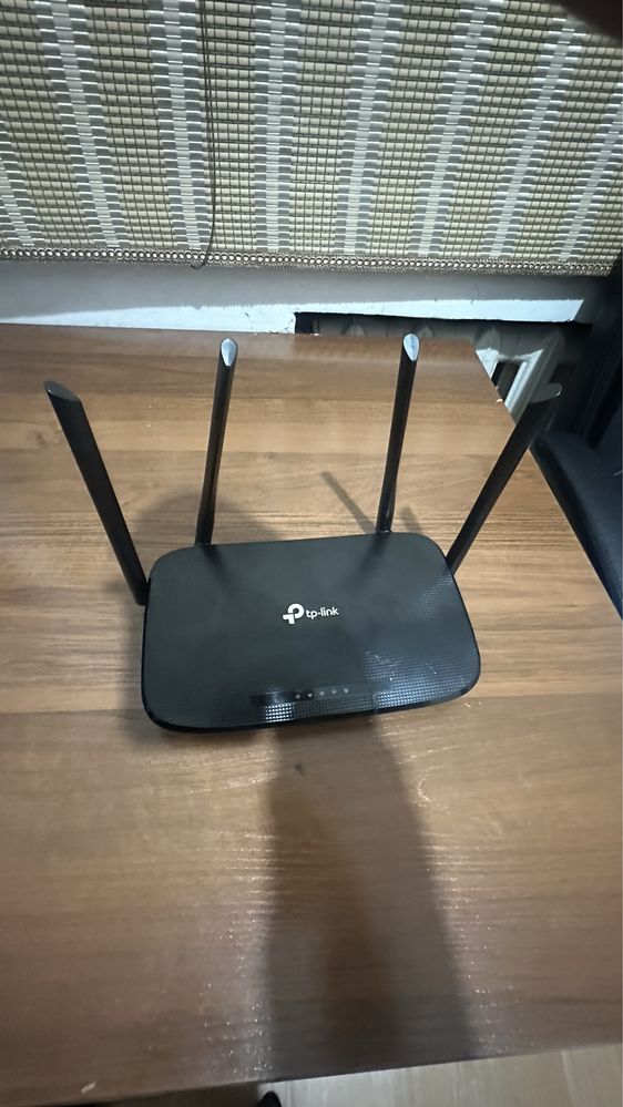 Wi-Fi роутер TP-LINK Archer VR300