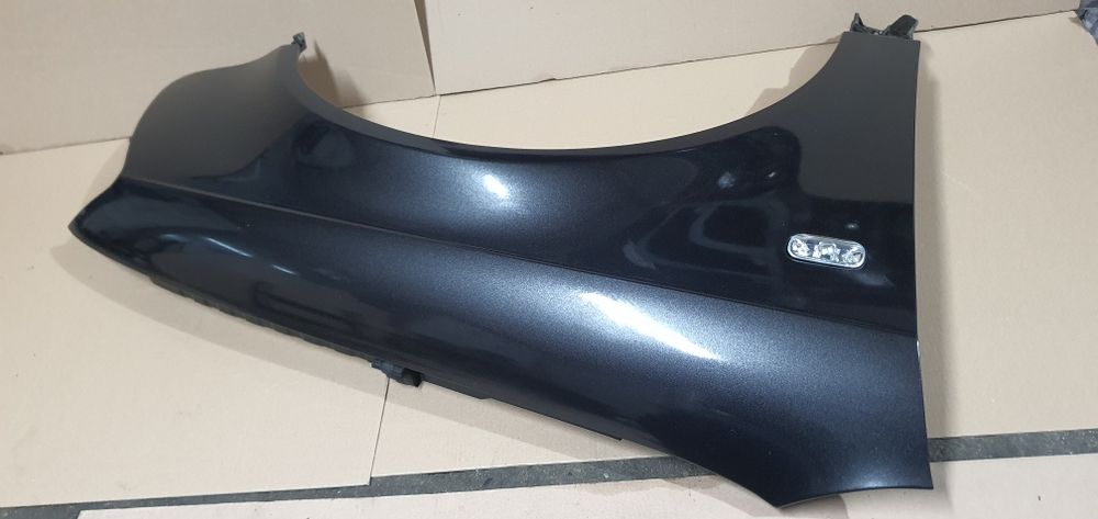 Aripa dreapta fata audi a4 b7 LZ7L