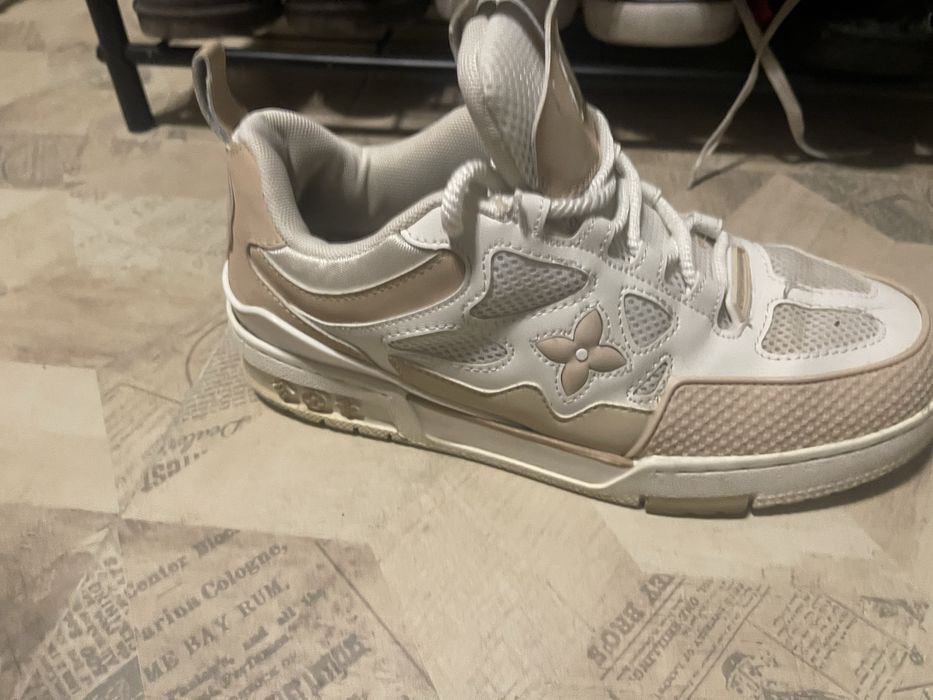 Lv skate nr 45 purtati foarte putini