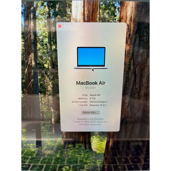 Macbook Air m1 Retina display 256gb 8gb ram 155 cicluri