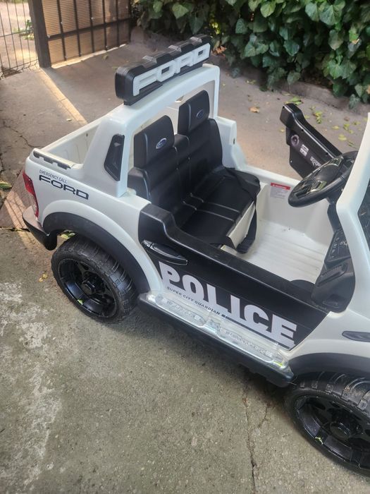 Masinuta electrica pentru copii de pana la 7 ani